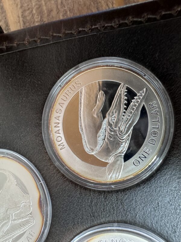 2010 Ancient Reptiles Silver Bullion Coin Set - Image 8