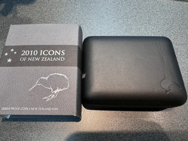 2010 Icons of New Zealand Silver Proof Coin