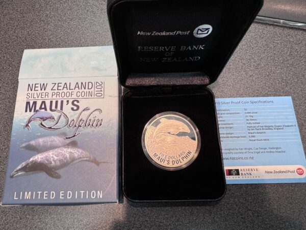 2010 1oz Silver Maui's Dolphin Proof Coin