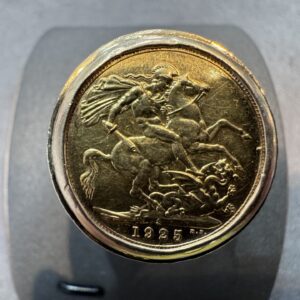 Full Sovereign Ring on 9k gold Frame - 1925 coin George V Sovereign