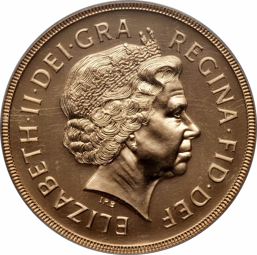 2007 Elizabeth II Five Gold Sovereign Coin