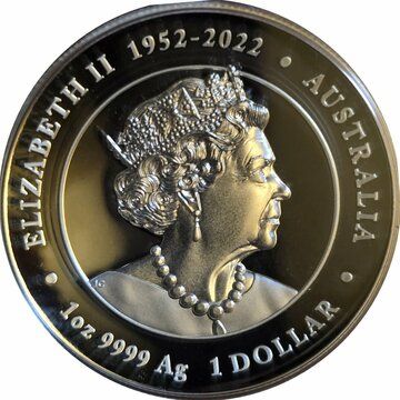 1 Dollar – Elizabeth II (6th Portrait; In the name of – Year of the Dragon – Silver Proof High Relief)
